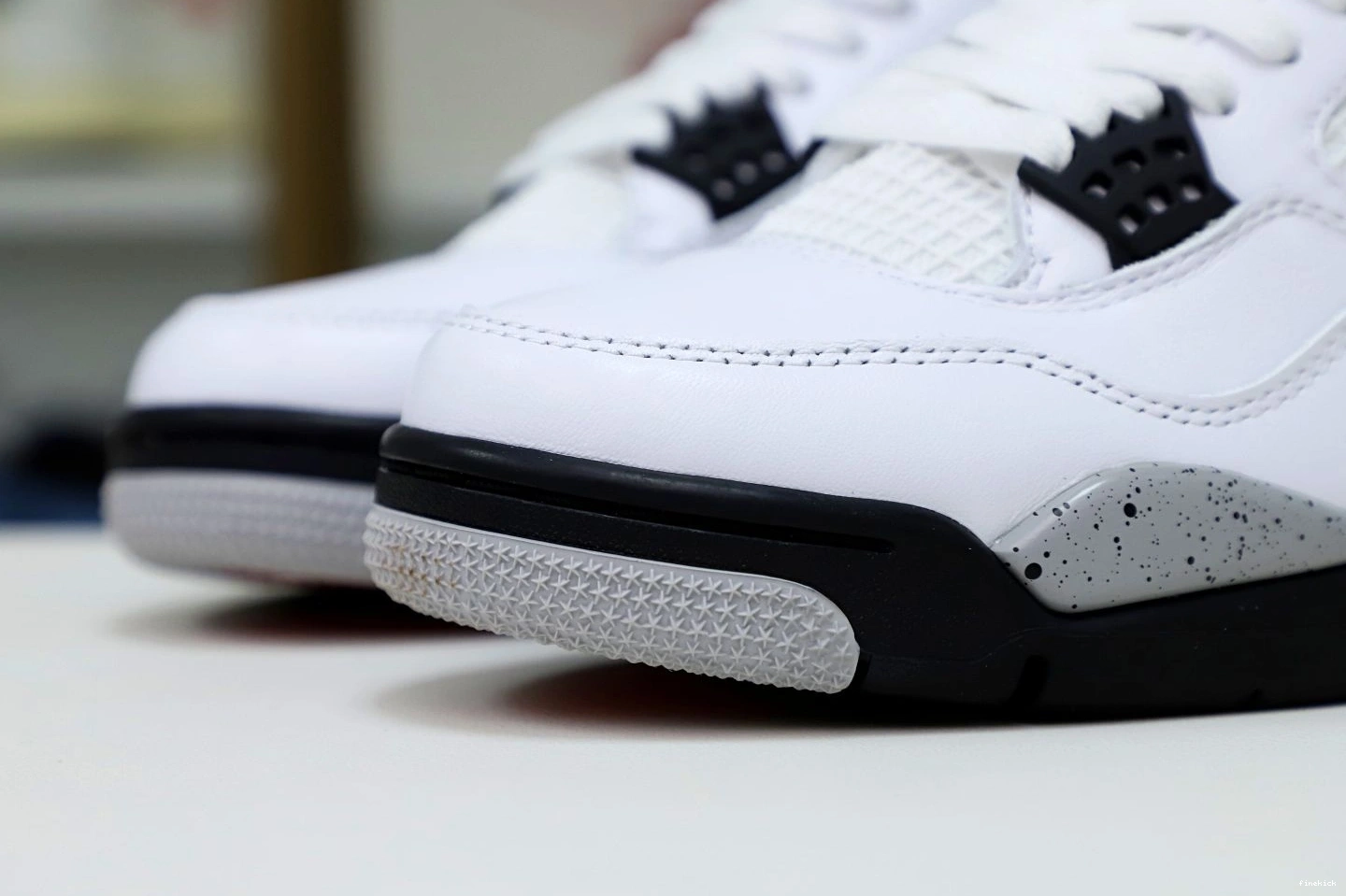 White Air Cement Retro 4 Jordan 0317